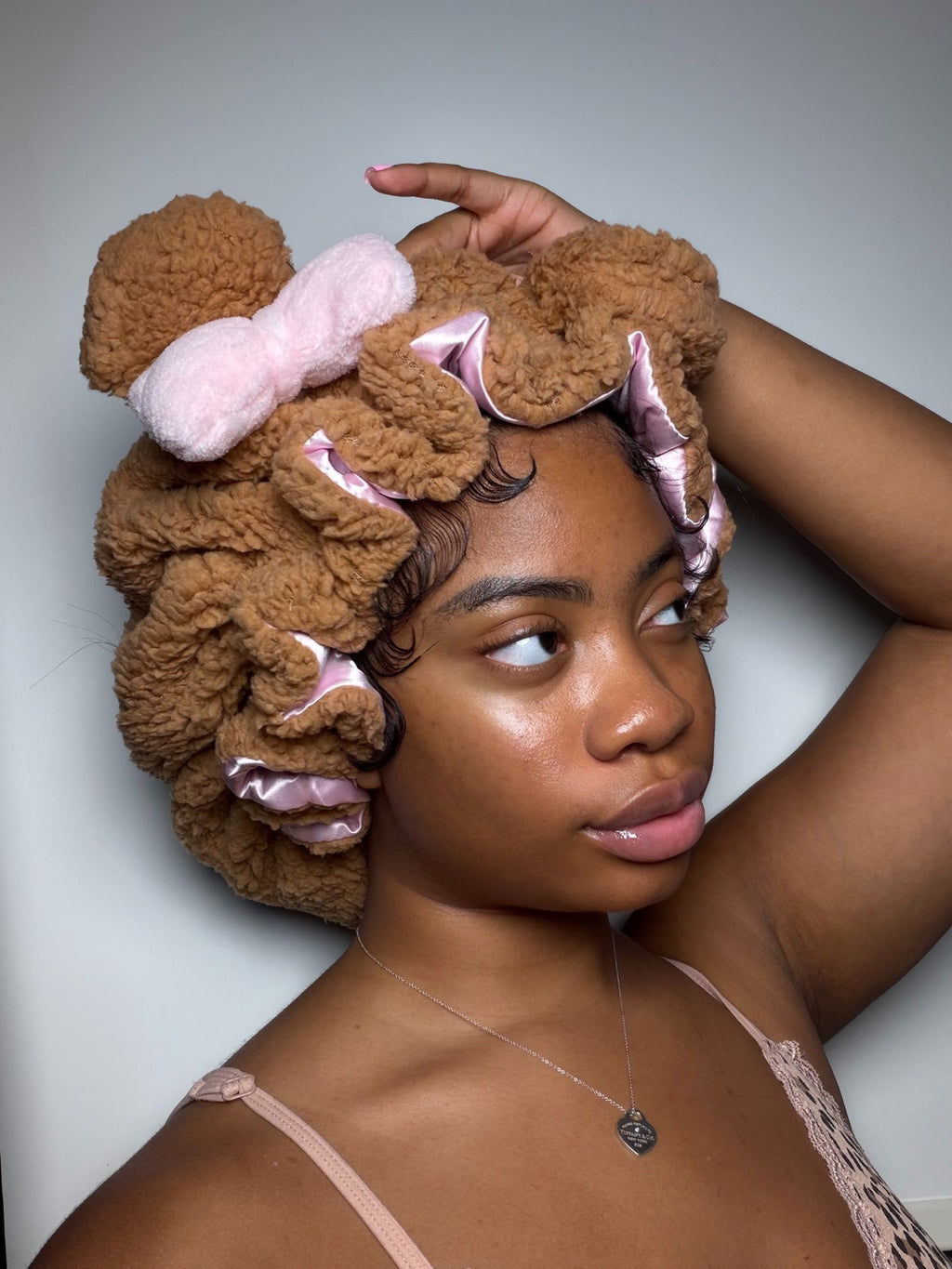‘TEDDY’ PLUSH BONNET