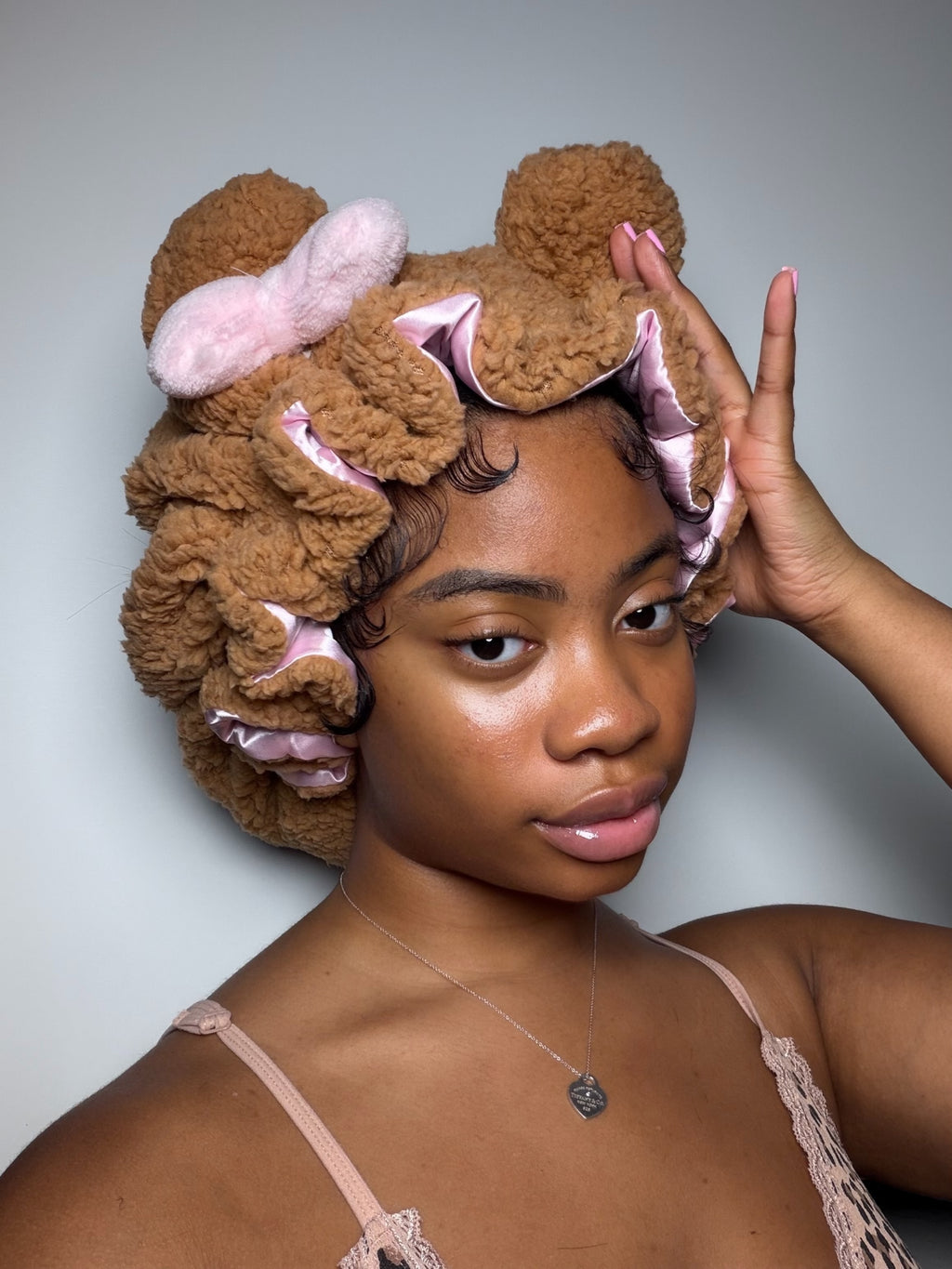 ‘TEDDY’ PLUSH BONNET